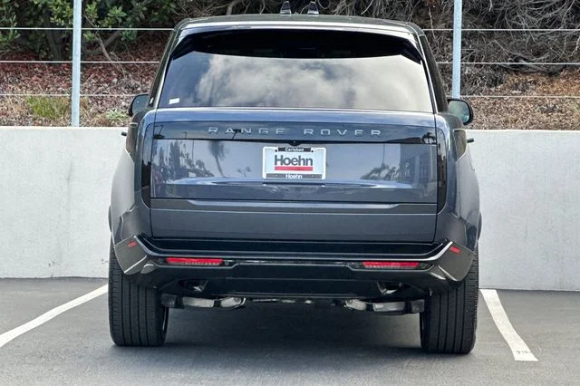 New 2026 Varesine Blue Land Rover SE image 4