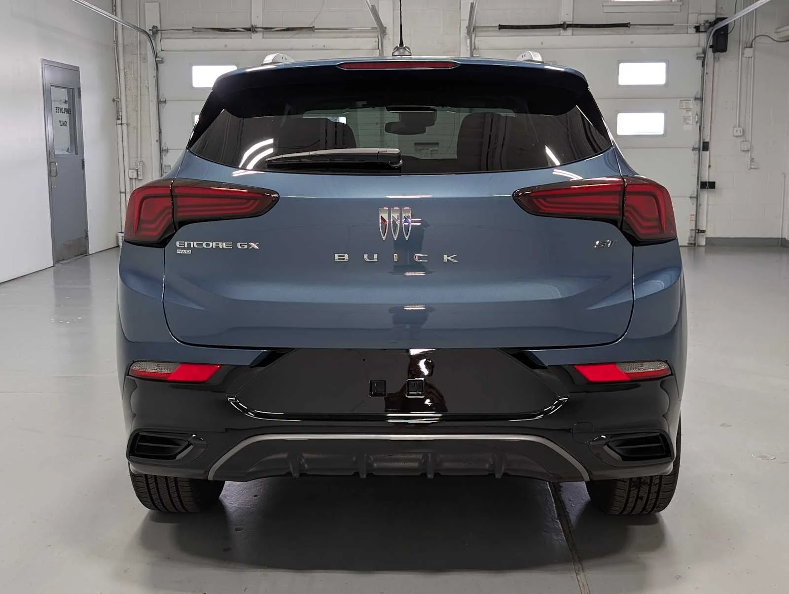 Used 2024 BLUE Buick Sport Touring image 9
