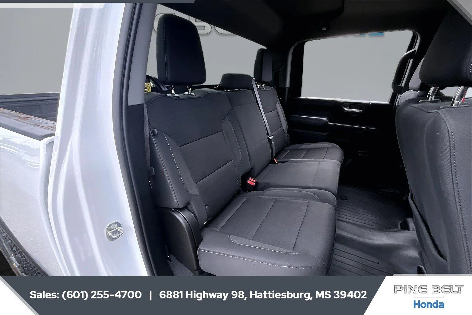Used 2024 Summit White Chevrolet Custom image 19