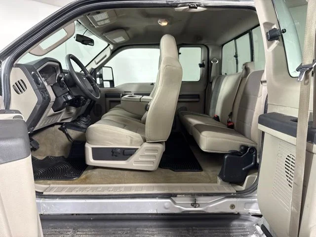 Used 2008 Silver Ford XL image 14
