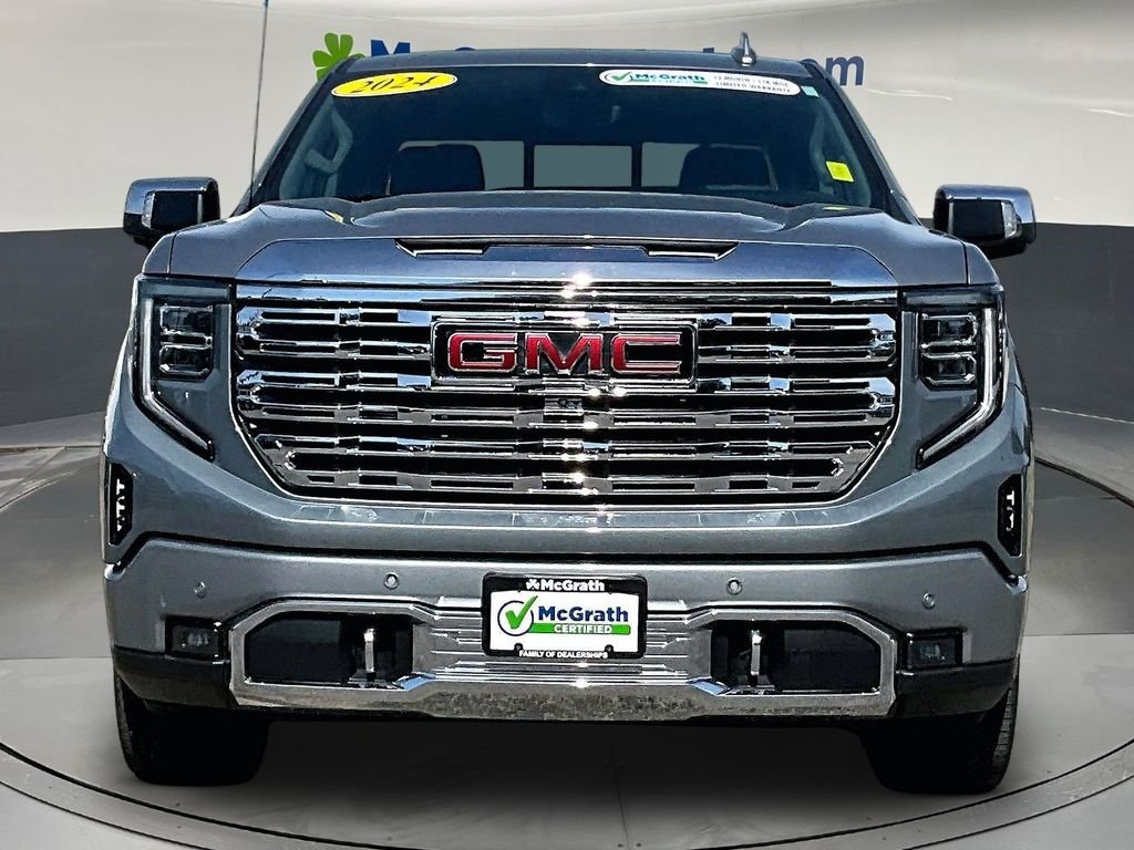 Used 2024 Silver GMC Denali image 2