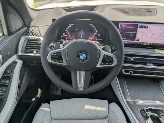 New 2026 Mineral White Metallic BMW sDrive40i image 11