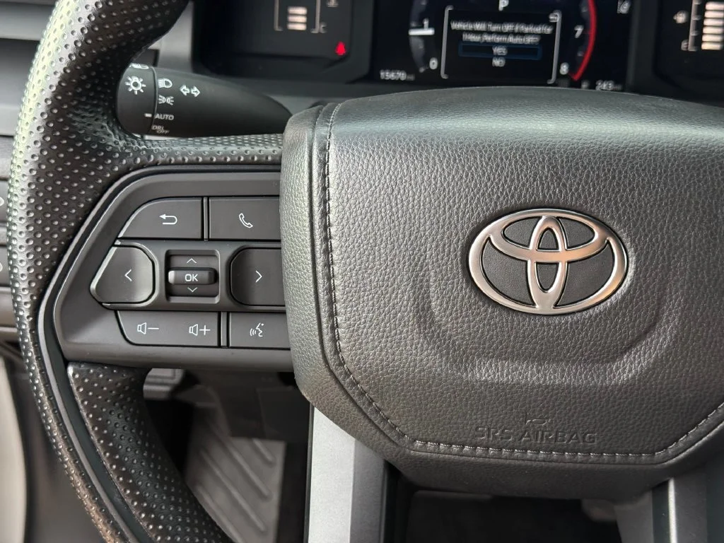 Certified Used 2025 White Toyota SR image 11