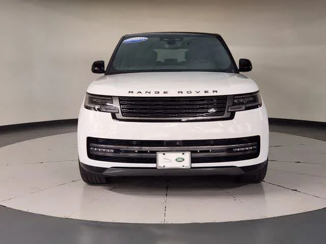 Used 2025 Fuji White Land Rover Autobiography image 9