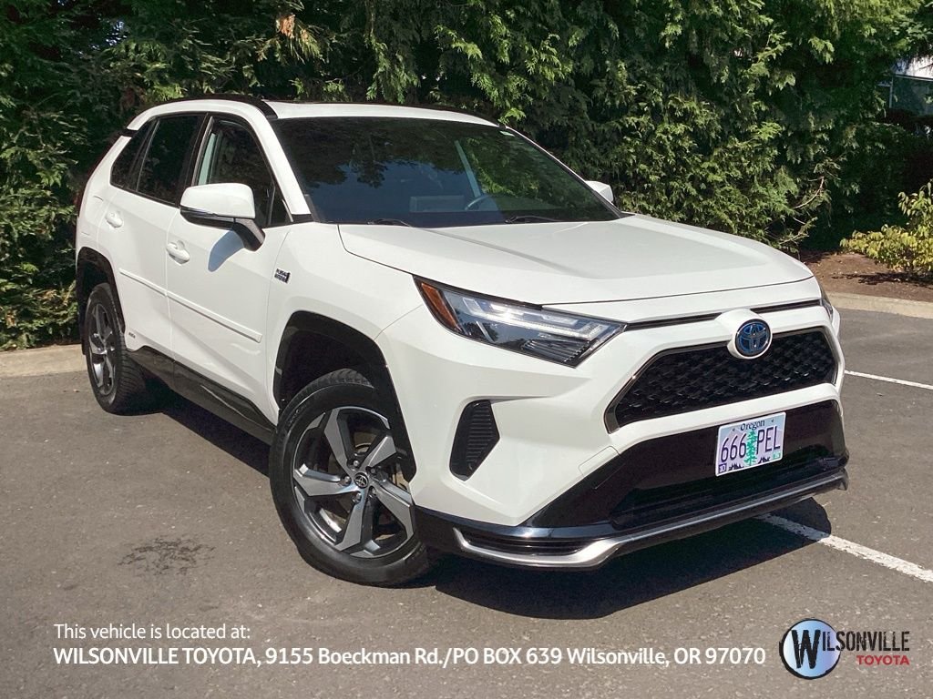 Used 2022 White Toyota SE image 1