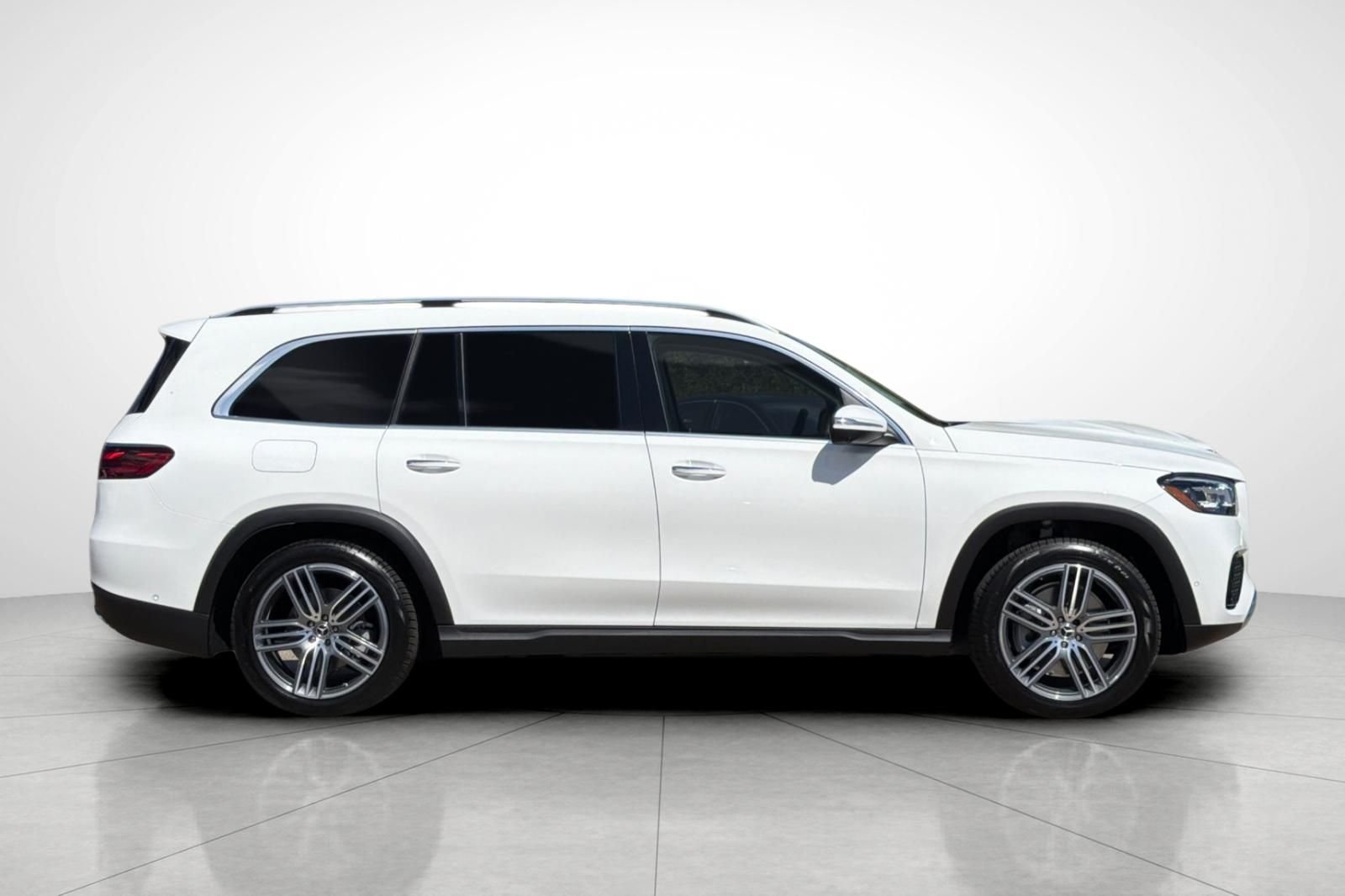 New 2026 Polar White Mercedes-Benz GLS 450 image 34