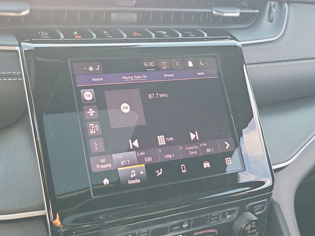 New 2026 Silver Zynith Jeep Laredo X image 29