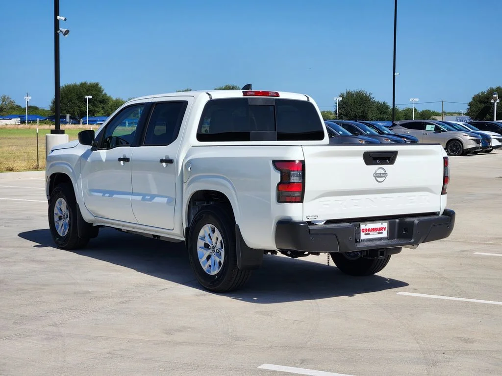 New 2026 Glacier White Nissan Crew Cab S image 4