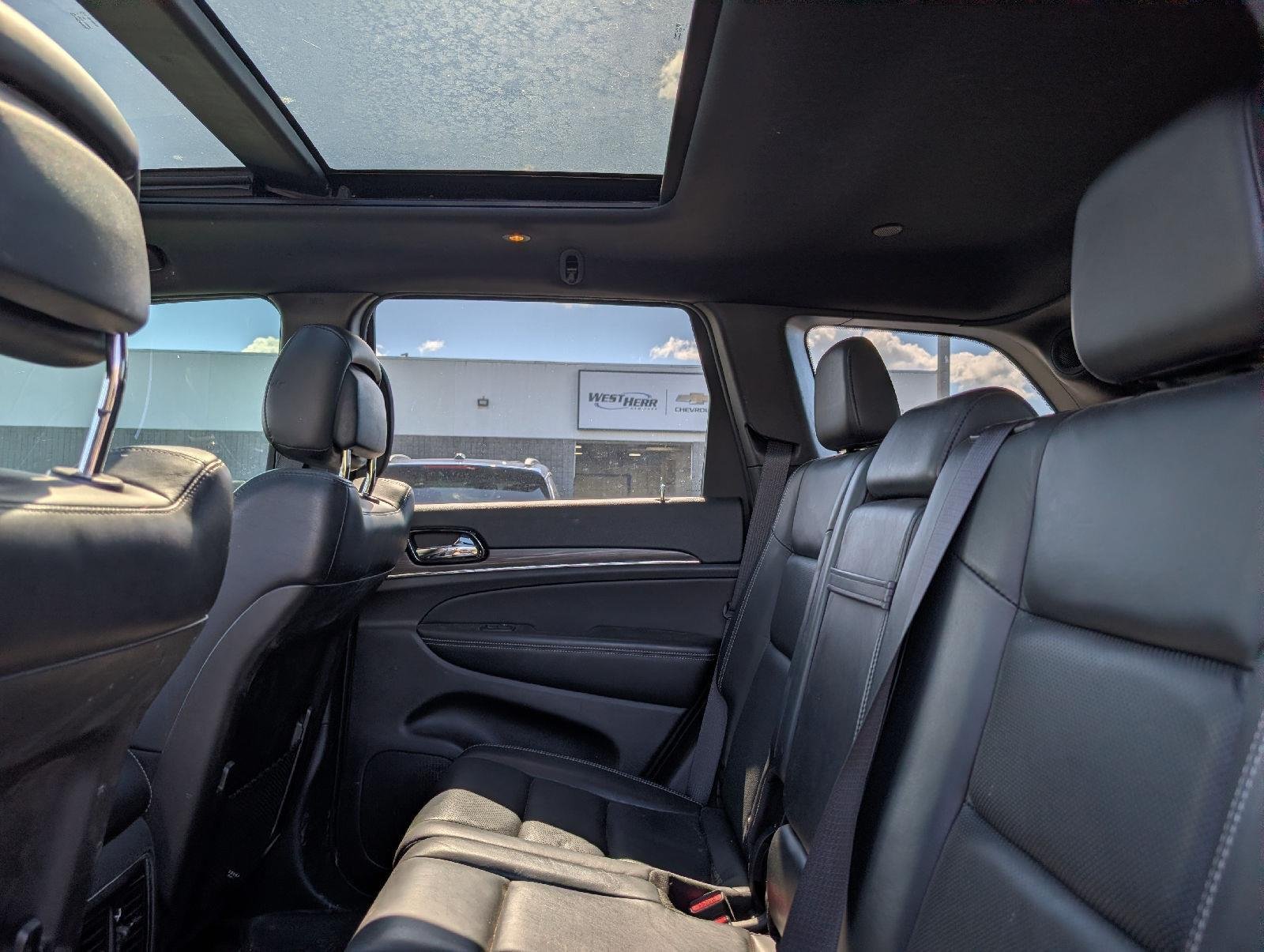 Used 2021 Slate Blue Pearlcoat Jeep 80th Anniversary image 11