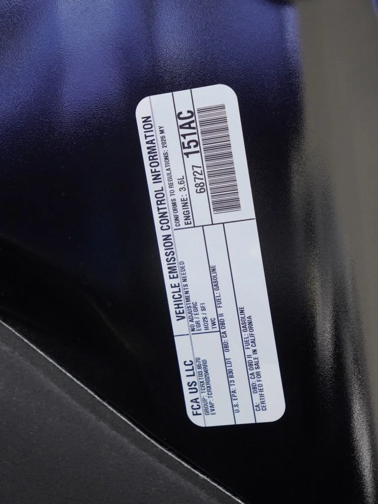New 2026 Diamond Black Clear-Coat Exterior Paint Dodge GT image 31