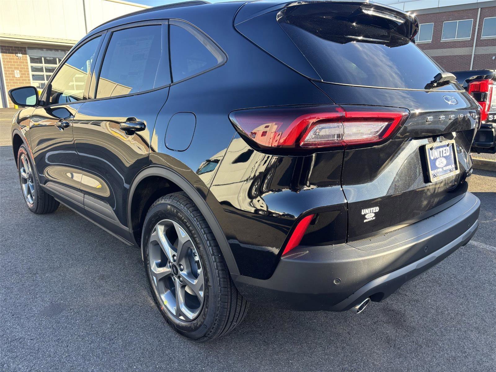 New 2026 Agate Black Metallic Ford ST-Line image 7