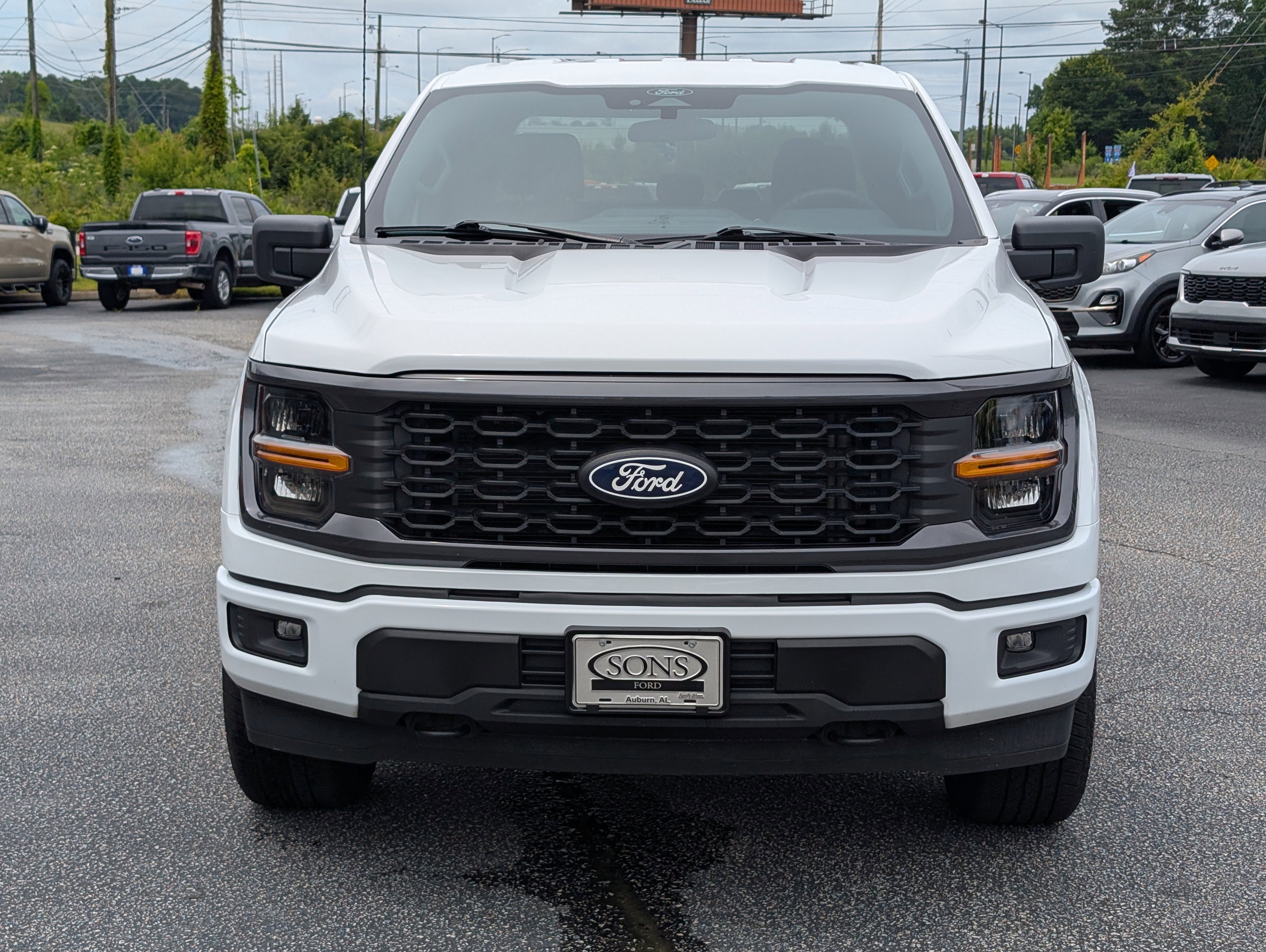 Certified Used 2024 Oxford White Clearcoat Ford STX image 3