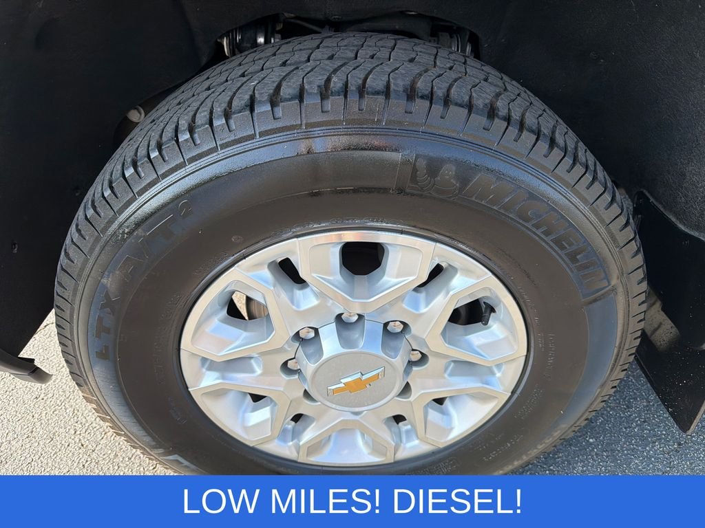 Used 2024 White Chevrolet LTZ image 11