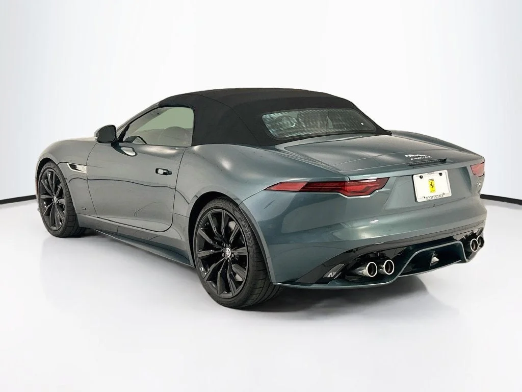 2024 Jaguar F-Type R75 - Photo 15