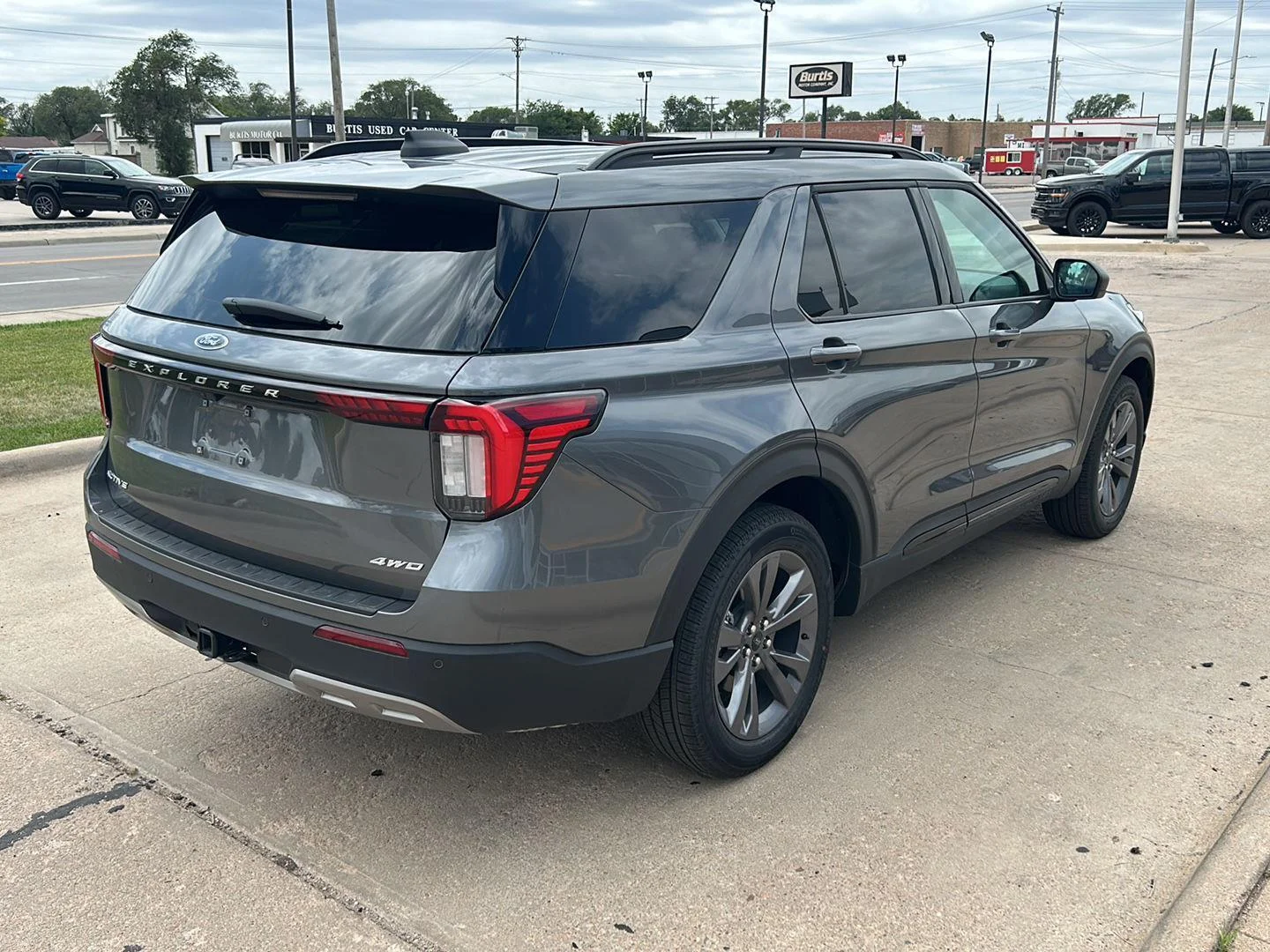 New 2026 Carbonized Gray Metallic FORD Active image 7