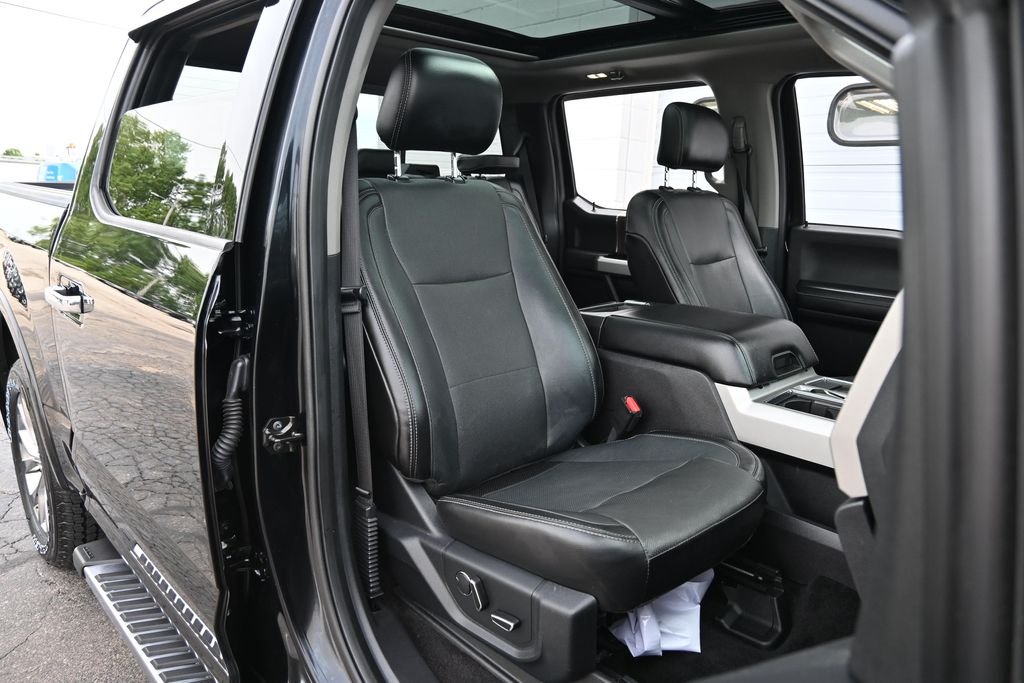 Used 2016 Black Ford Lariat image 25