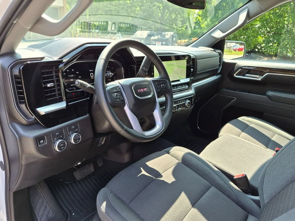 Used 2026 White GMC Elevation image 12