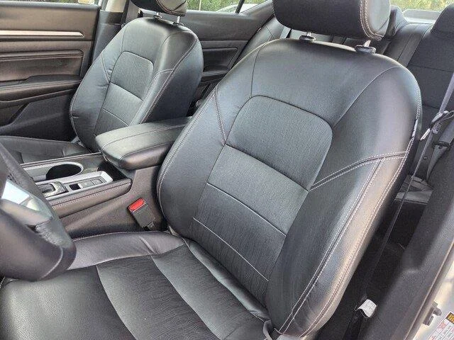 Used 2021 Brilliant Silver Metallic Nissan 2.5 SL image 12