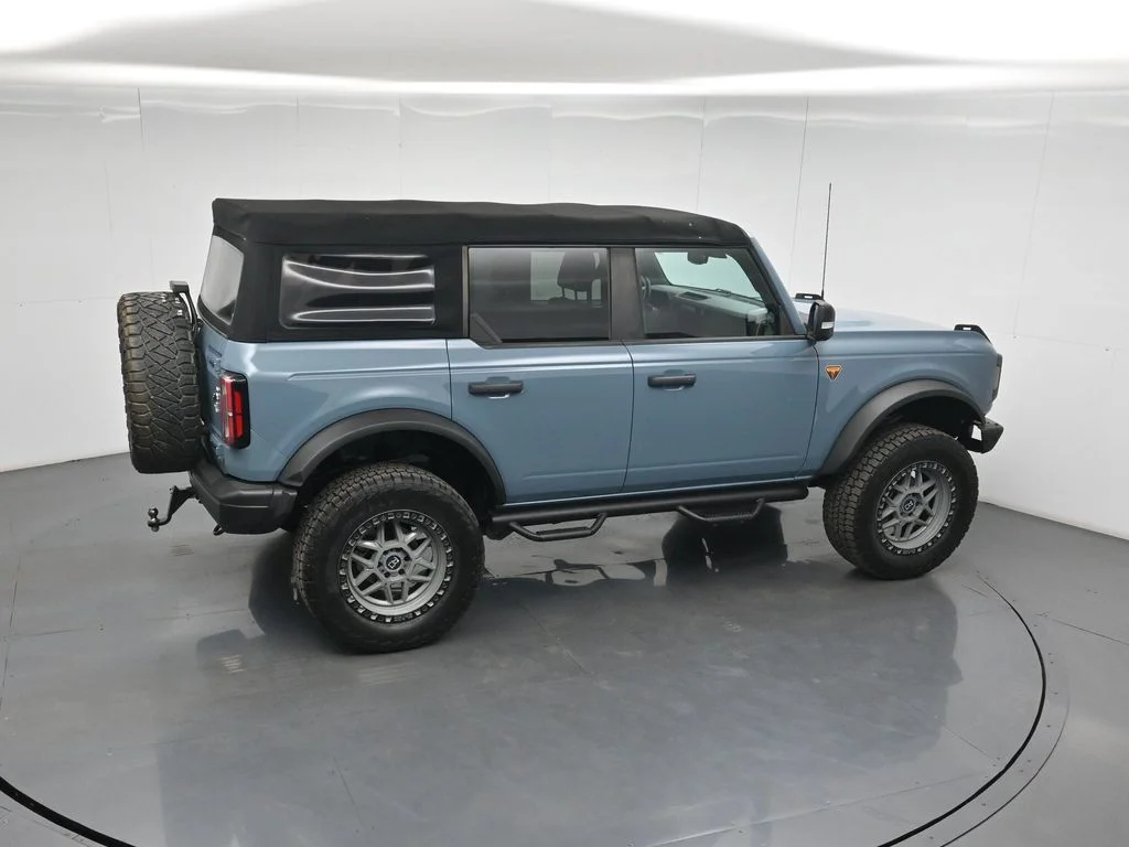 Used 2021 Blue Ford Badlands image 38