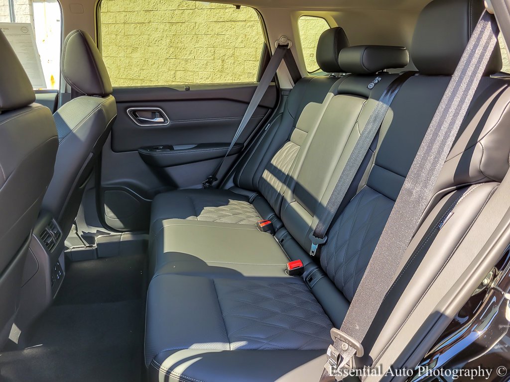 2026 Nissan Rogue Platinum - Photo 10