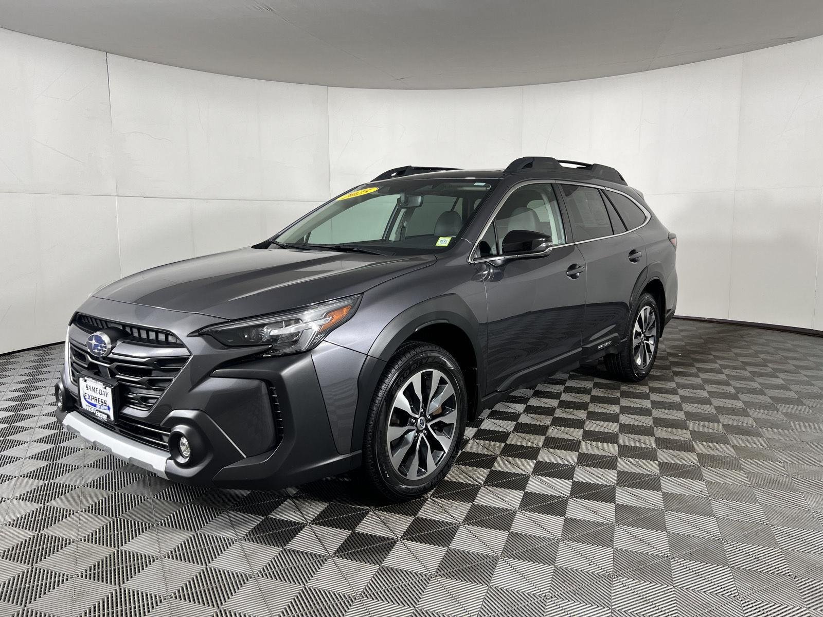 Used 2025 Magnetite Gray Metallic Subaru Limited image 21