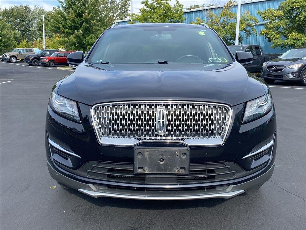Used 2019 Infinite Black Lincoln Standard image 5