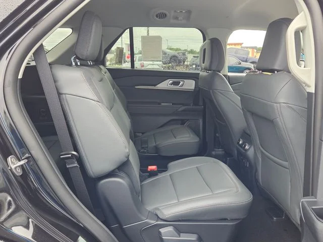 New 2026 Agate Black Metallic Ford Active image 16