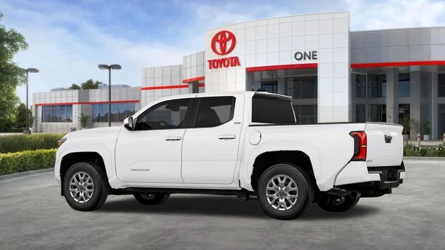 New 2026 White Toyota SR5 image 8