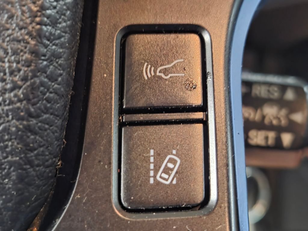 Used 2018 Black Toyota SR image 35