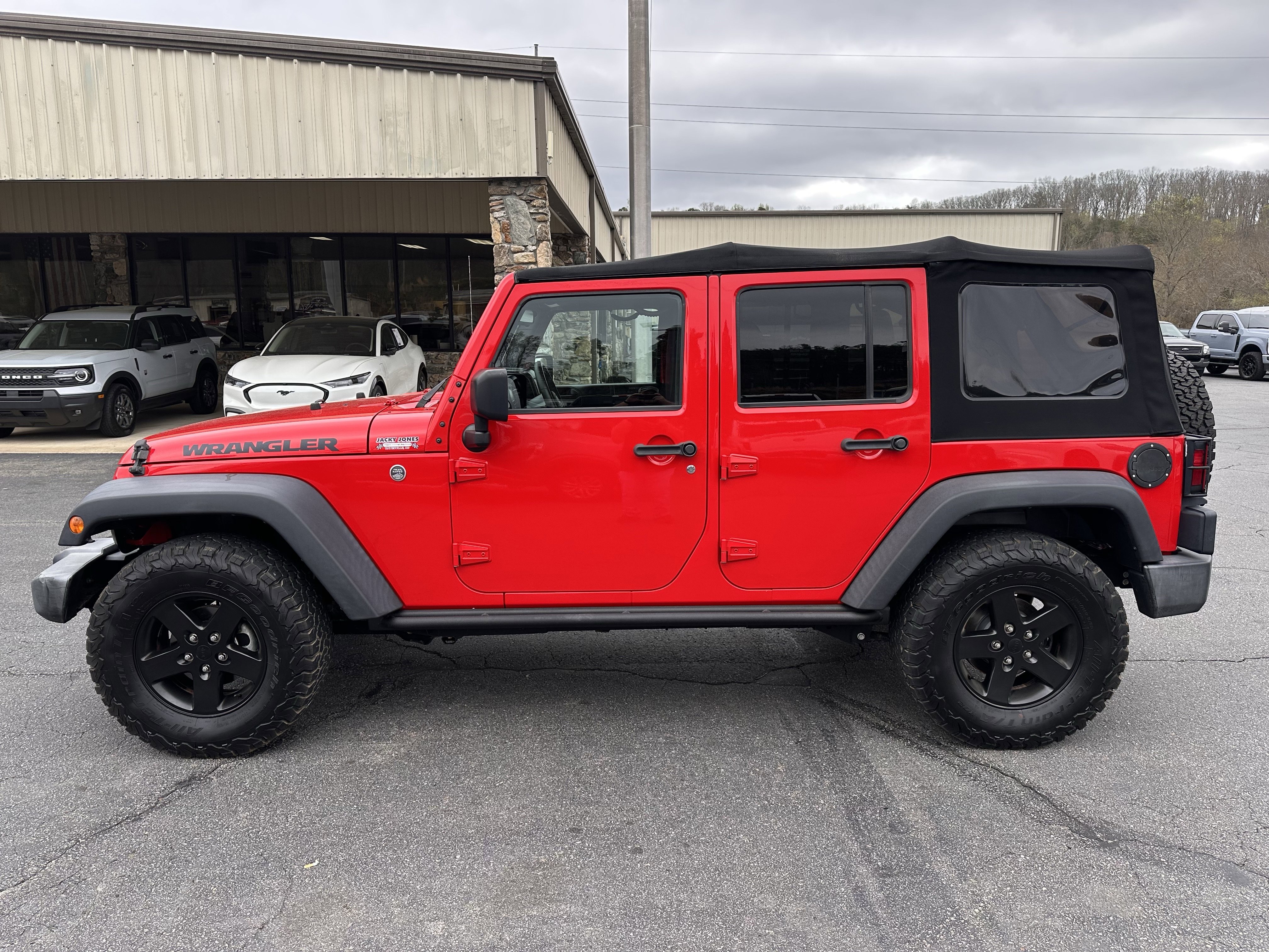 2016 Jeep Wrangler Unlimited Black Bear