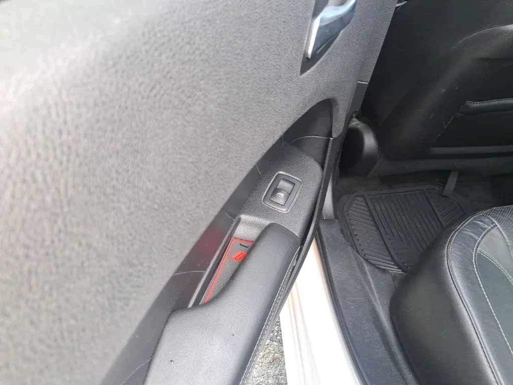Used 2017 White Dodge R/T image 17