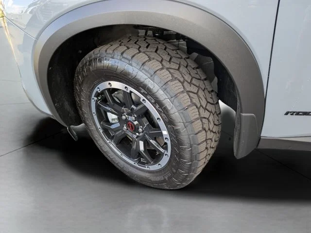 New 2026 Boulder Gray Pearl / Super Black Two-tone Nissan Rock Creek® image 33