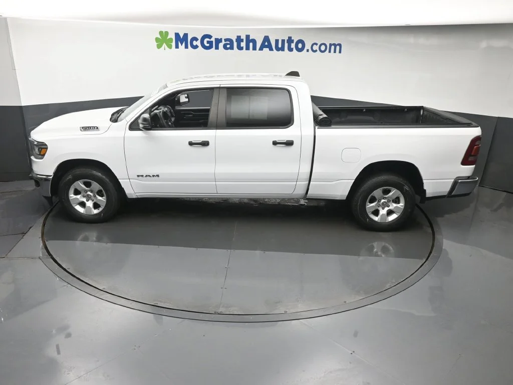 Used 2023 White Ram Big Horn/Lone Star image 23