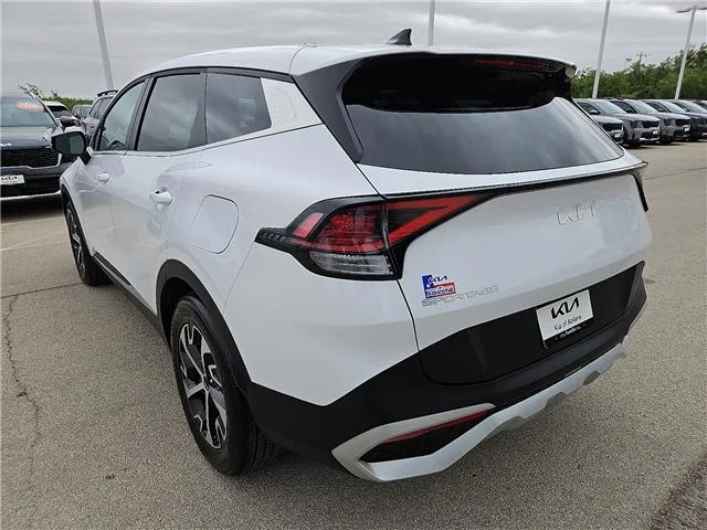 Used 2025 Glacial White Pearl KIA EX Front-Wheel Drive image 2