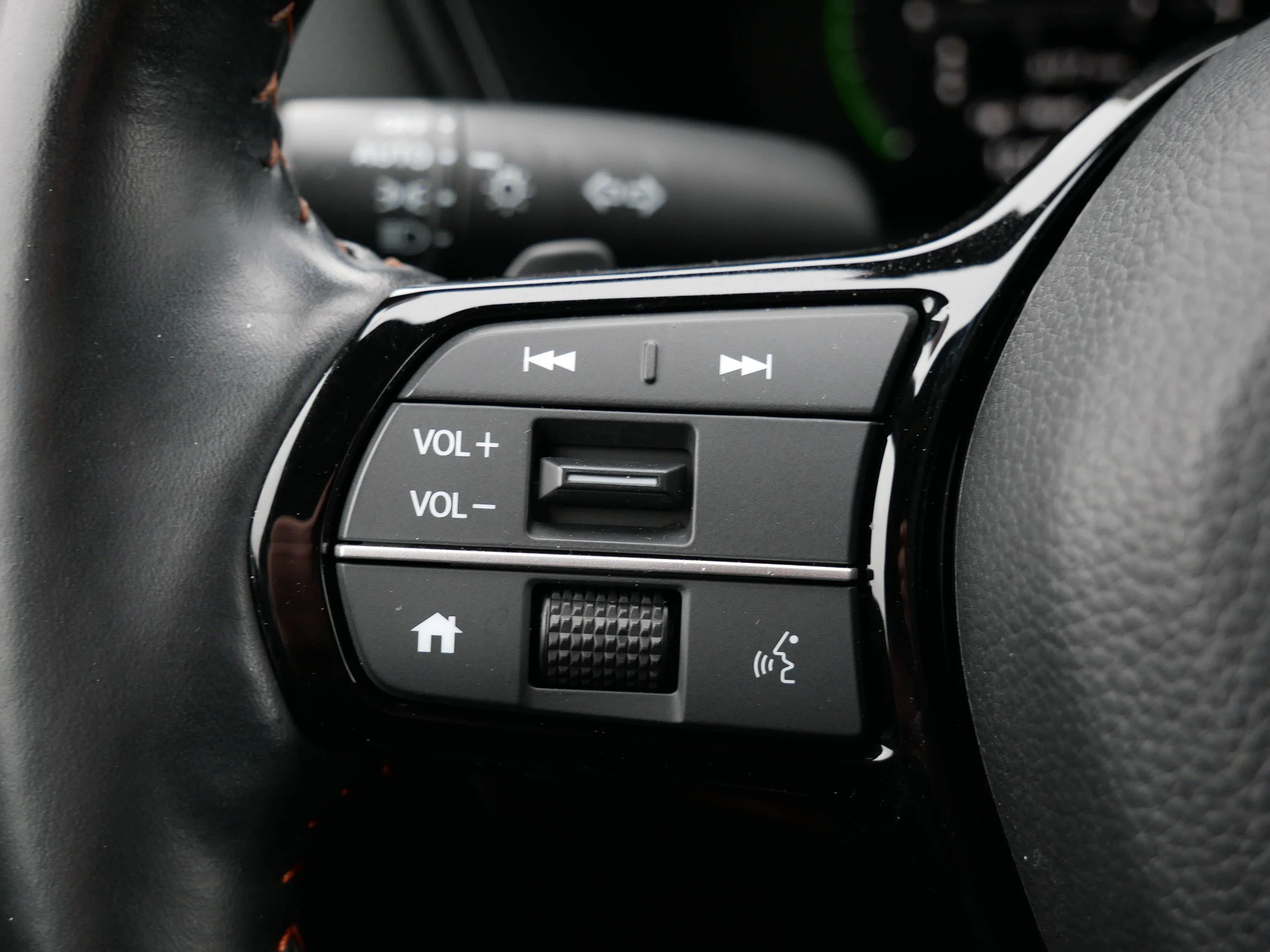 2024 Honda CR-V Sport Touring - Photo 32