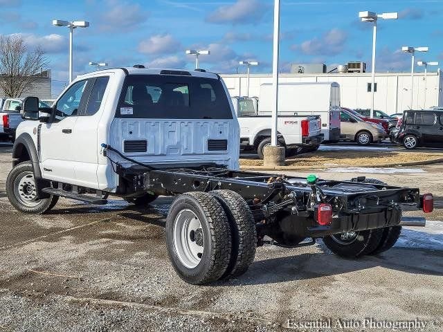2024 Ford F-550 Super Duty Chassis Cab XL - Photo 40