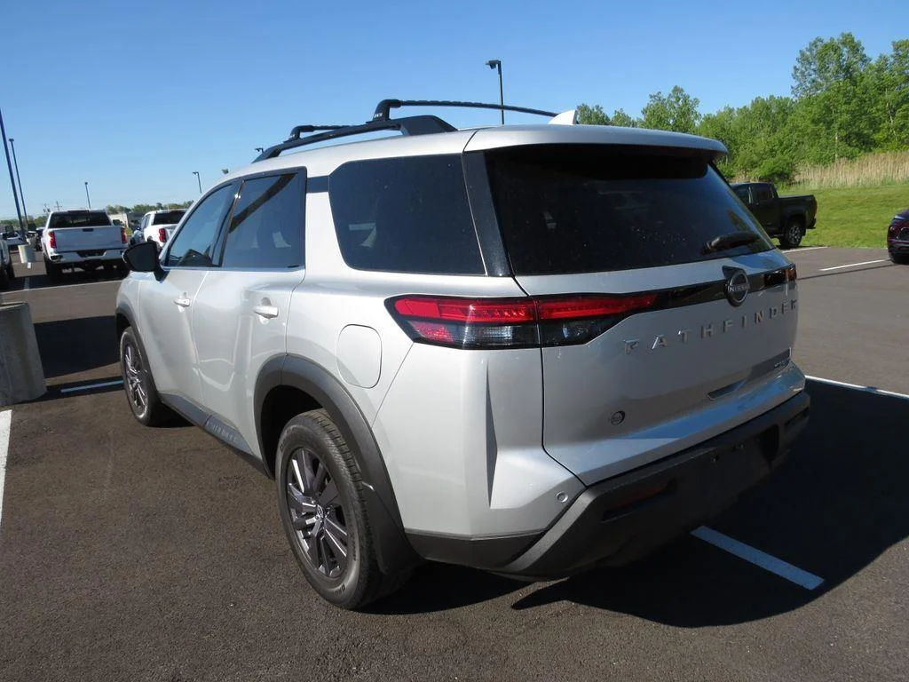 Used 2023 Brilliant Silver Metallic Nissan SV image 10