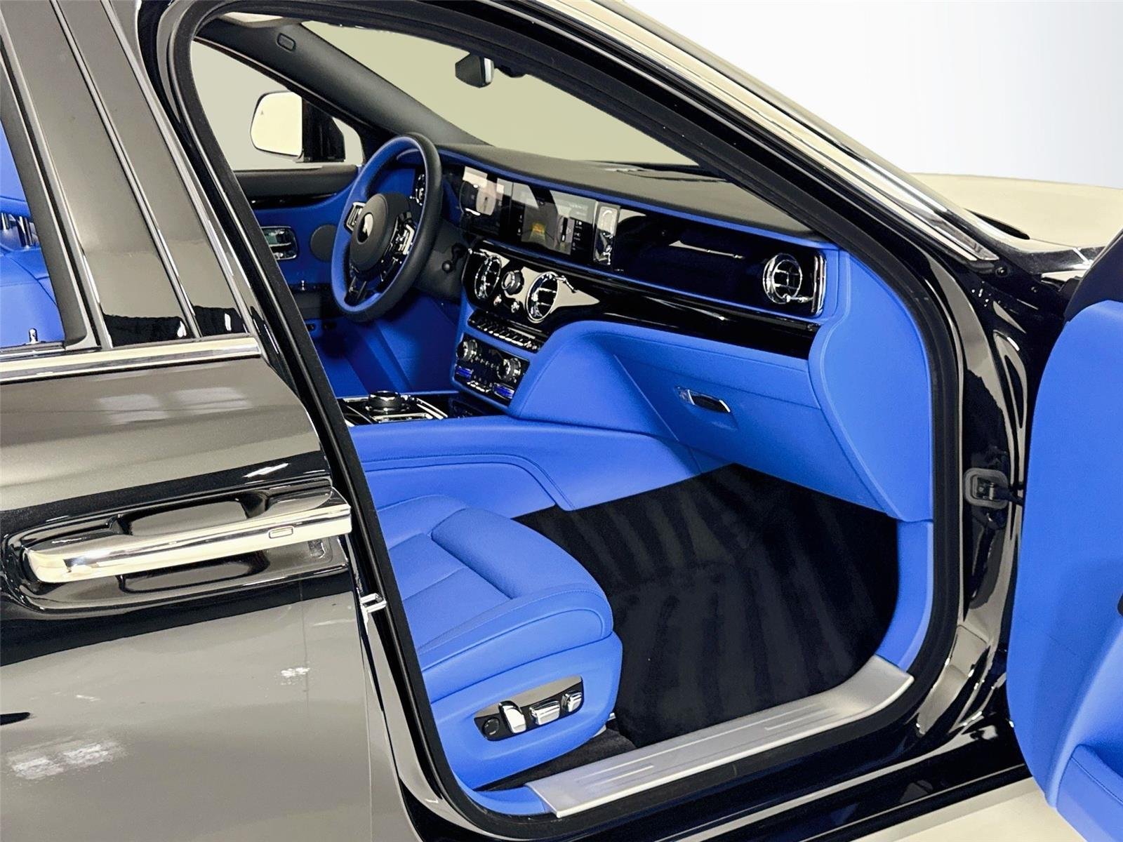 Used 2025 Black Diamond Rolls-Royce Starlight Headliner | 1 Owner & 3k miles! | 24