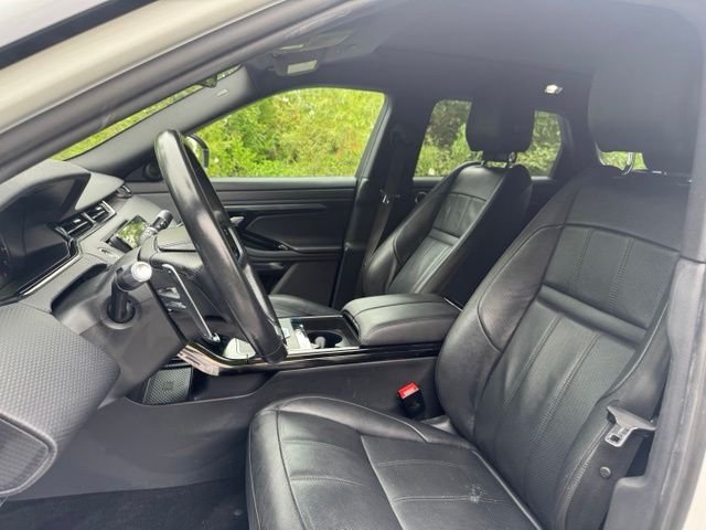Used 2022 Fuji White Land Rover Dynamic image 10