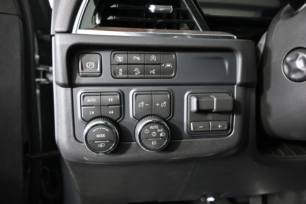2026 Chevrolet Suburban High Country - Photo 25