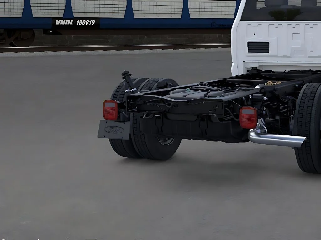 New 2026 Oxford White Ford F-550® XL image 24
