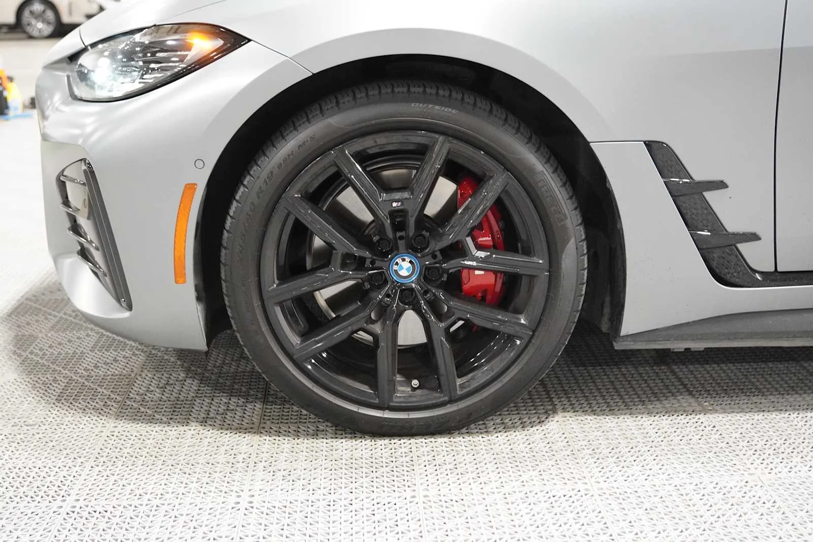 Certified Used 2024 Frozen Pure Grey II Metallic BMW M50 image 8