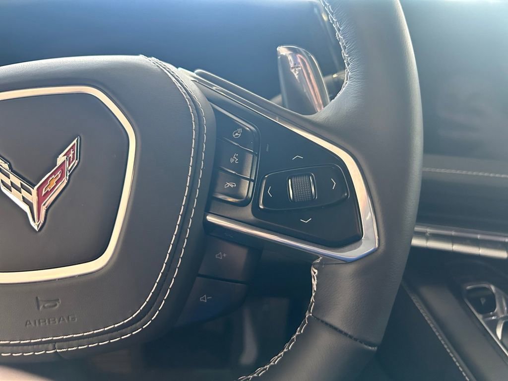 New 2026 Black Chevrolet 2LT image 33
