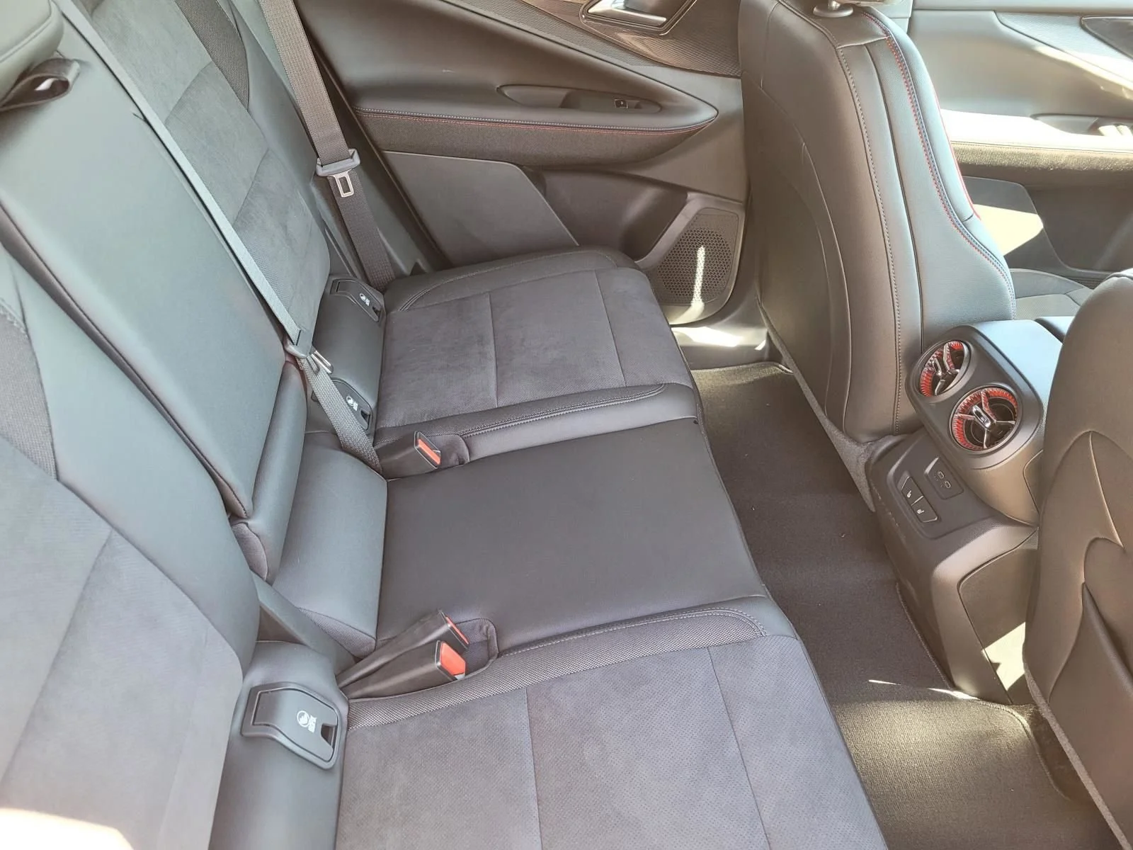 2026 Chevrolet Blazer EV RS - Photo 7