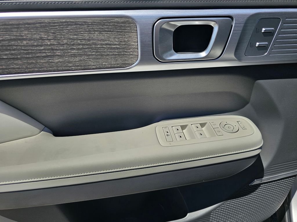 New 2026 Silver Hyundai Limited image 19