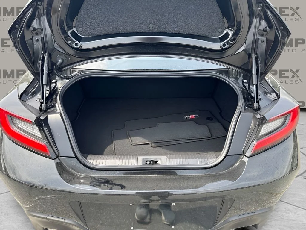 Used 2022  Toyota Base image 22