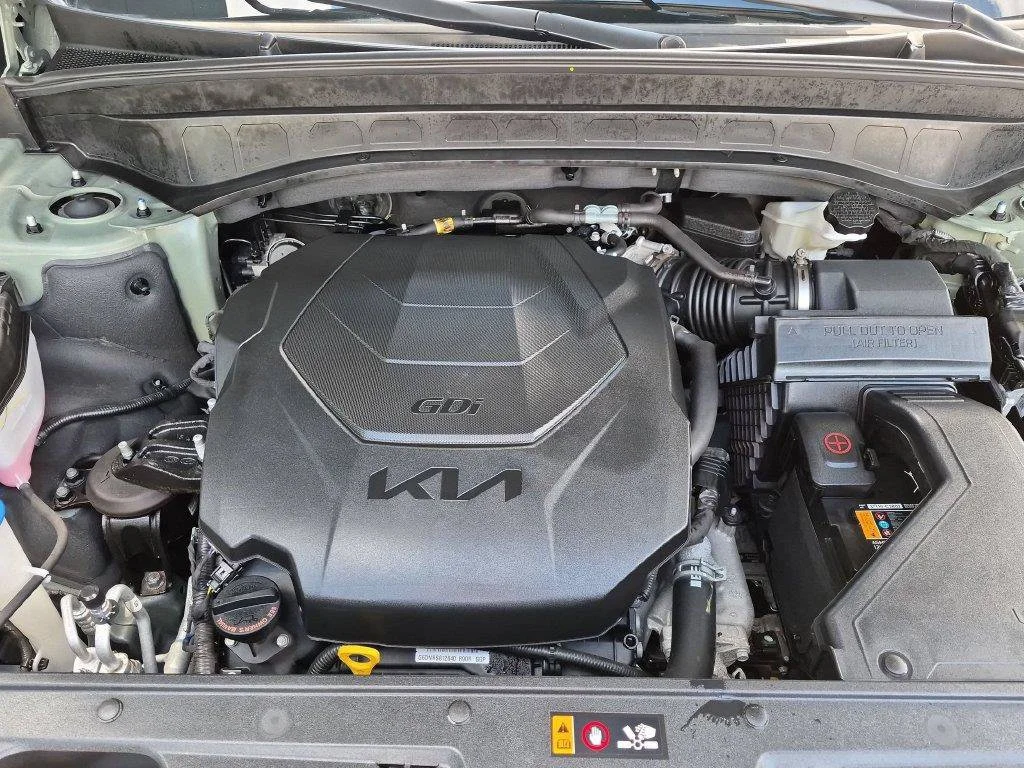 Used 2025 Green Kia SX-Prestige X-Line image 36
