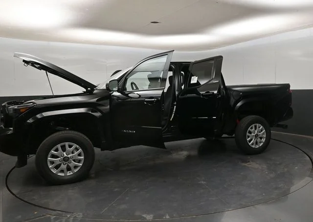 2026 Toyota Tacoma SR5 - Photo 35