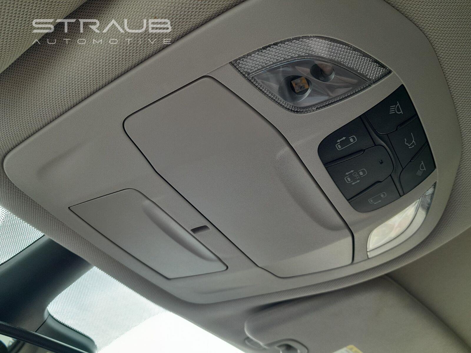 Used 2023 Bright White Clearcoat Chrysler LX image 27