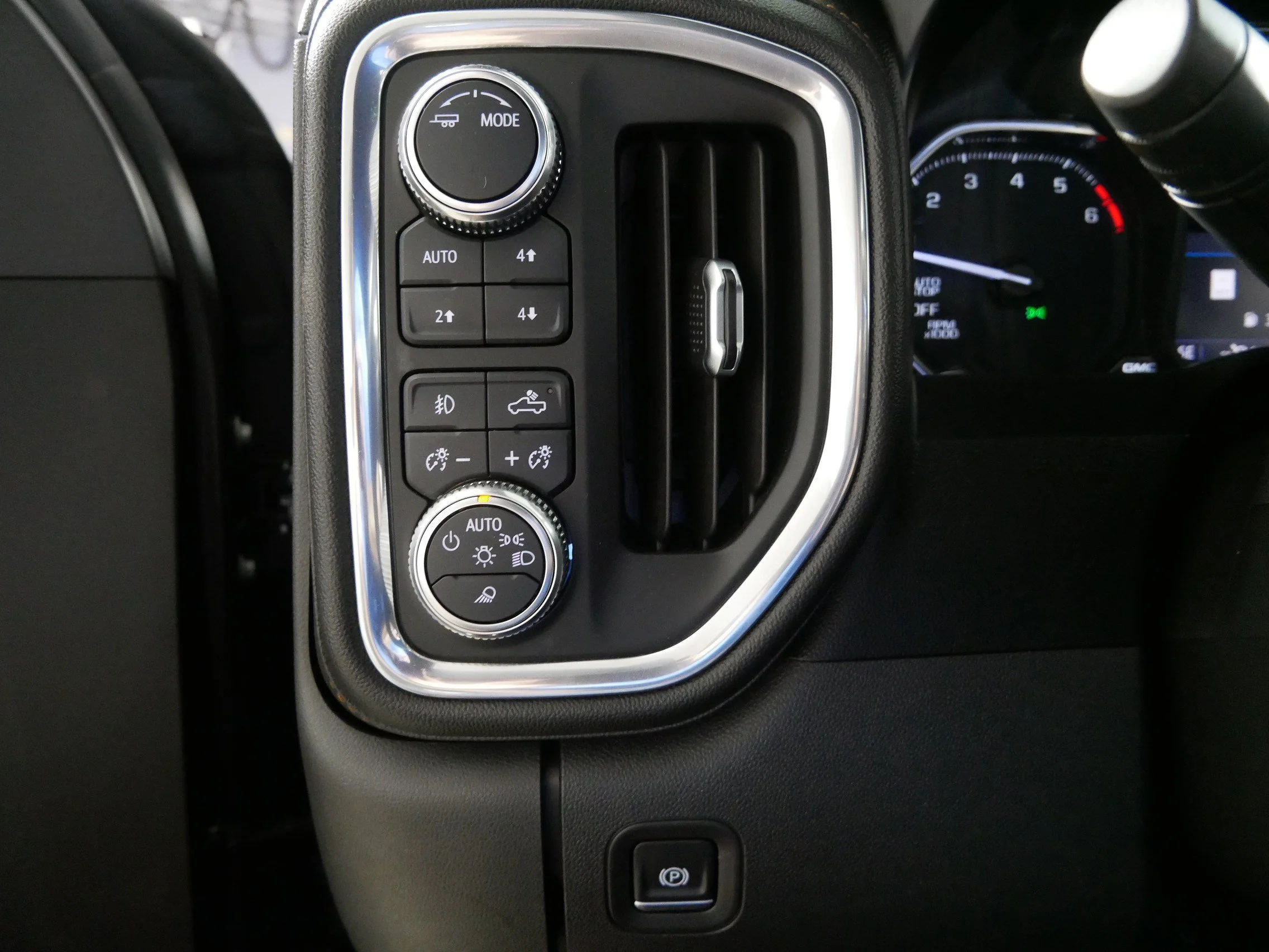 Used 2021 Ebony Twilight Metallic GMC AT4 image 26